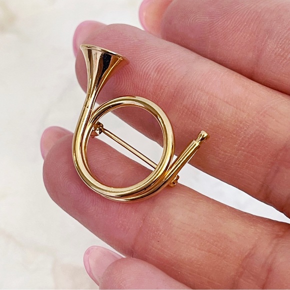 Vintage Gold Tone French Horn Mini Brooch 1” - Picture 5 of 8